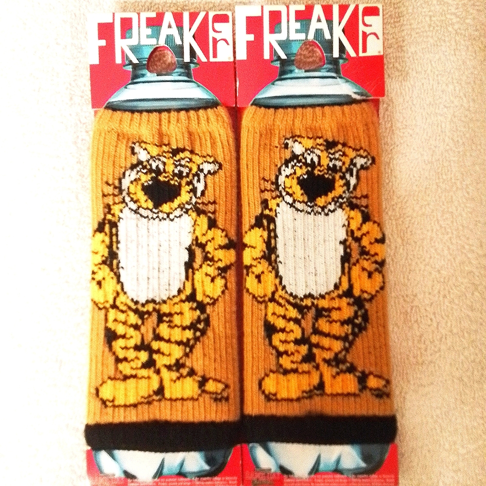 Freaker Bottle Sweater Mizzou Tigers set of 2, fits Beer, yeti, Nalgene & more!